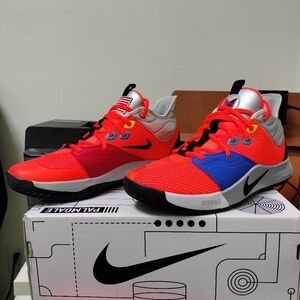 Nike PG 3 NASA Man SZ 9.5